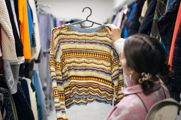 thrift shutterstock_2646762749